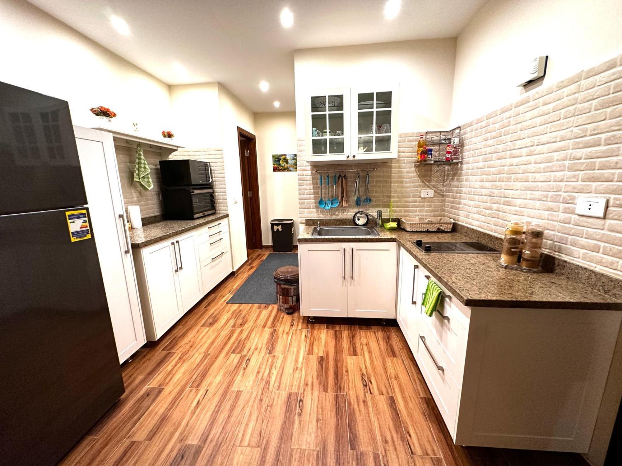 Apartman Rated 1bedroom In Karma Compound Sheikh Zayed - Only Families & Single Travelers *