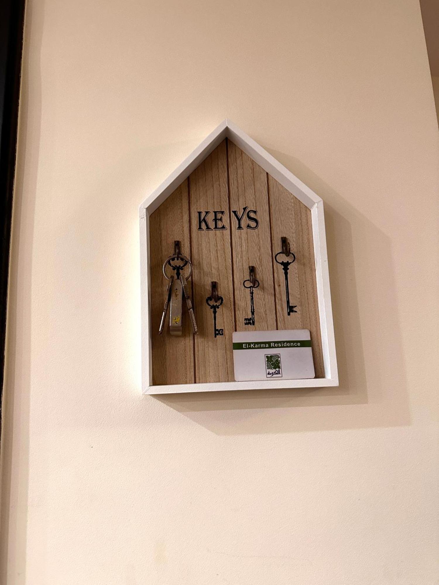 Apartman Rated 1bedroom In Karma Compound Sheikh Zayed - Only Families & Single Travelers *