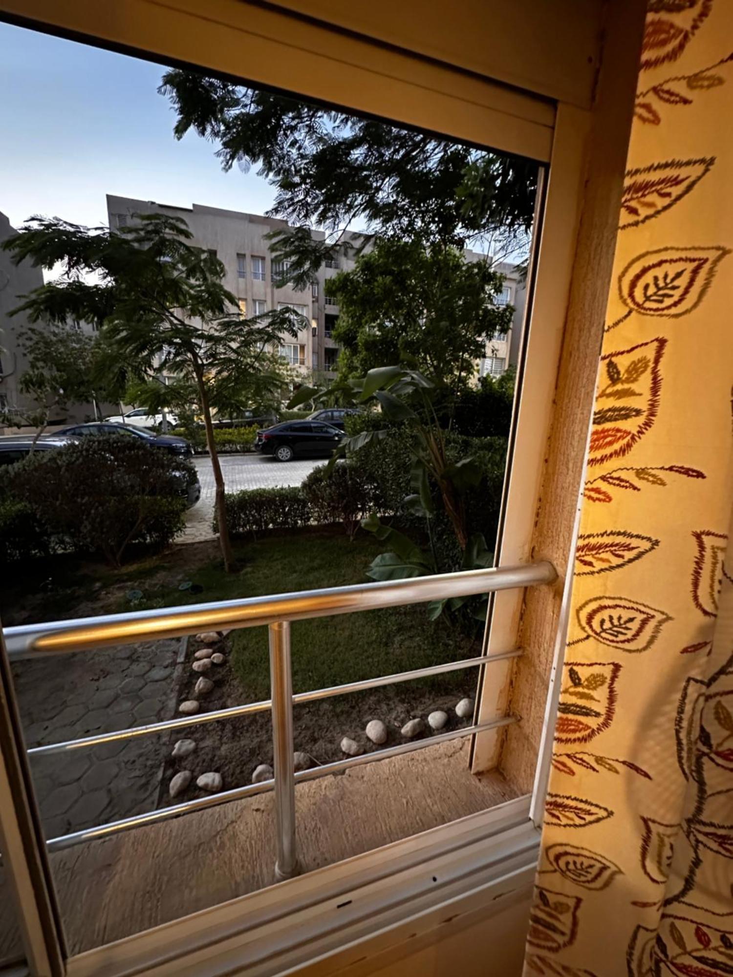 Apartman Rated 1bedroom In Karma Compound Sheikh Zayed - Only Families & Single Travelers